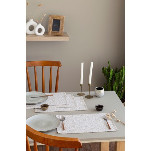 Set individual de mesa de tejido Jacquard con motivos geométricos beig 30x45. MYKONOS C4