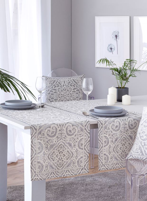 Jacquard table runner with geometric motifs grey. 40x135 MYKONOS C.6