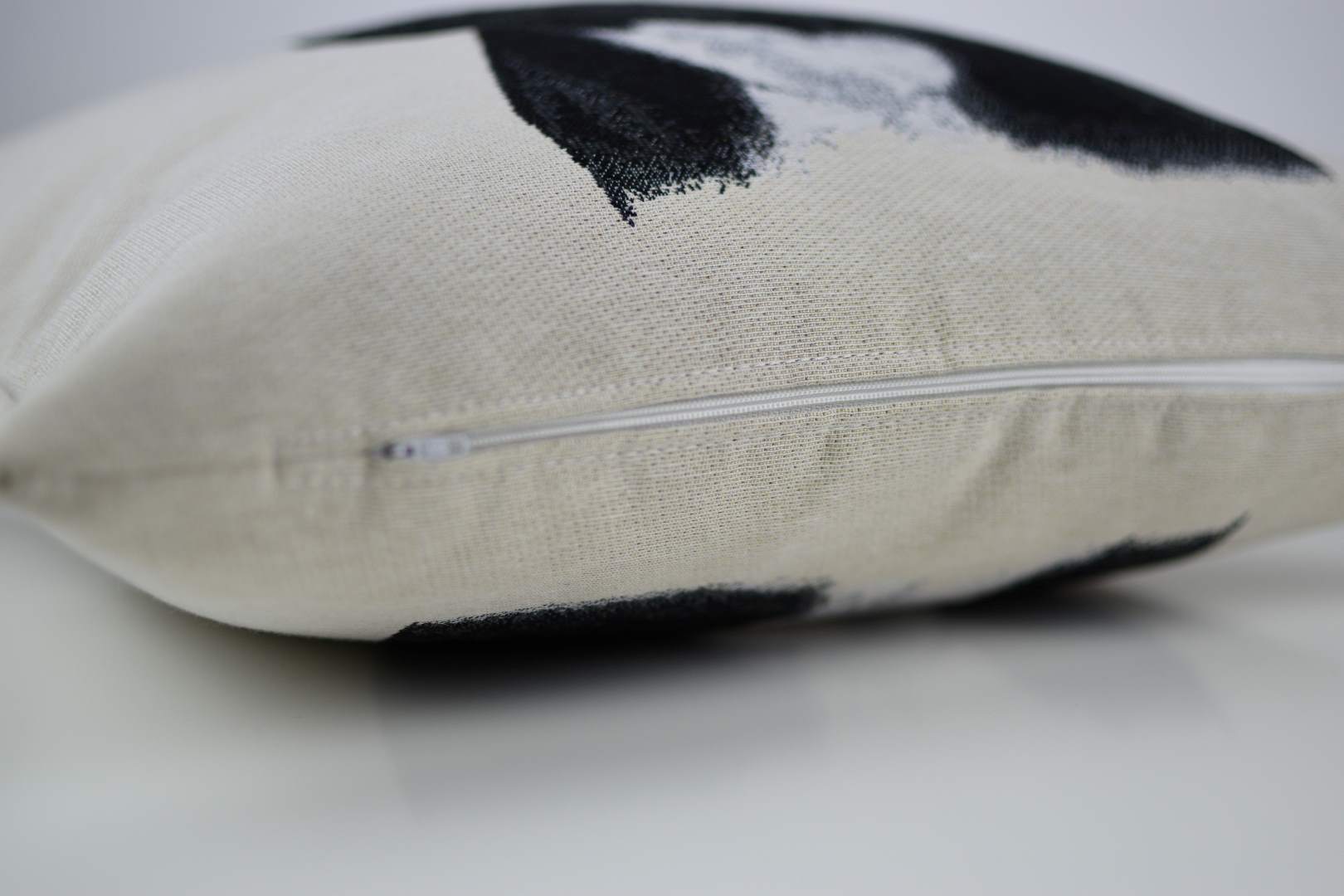 Cojin Jacquard perro BULLDOG francés 45x45