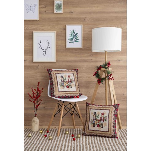Jacquard cushion with Nutcracker and red checks. 45x45 TAMBURELLI