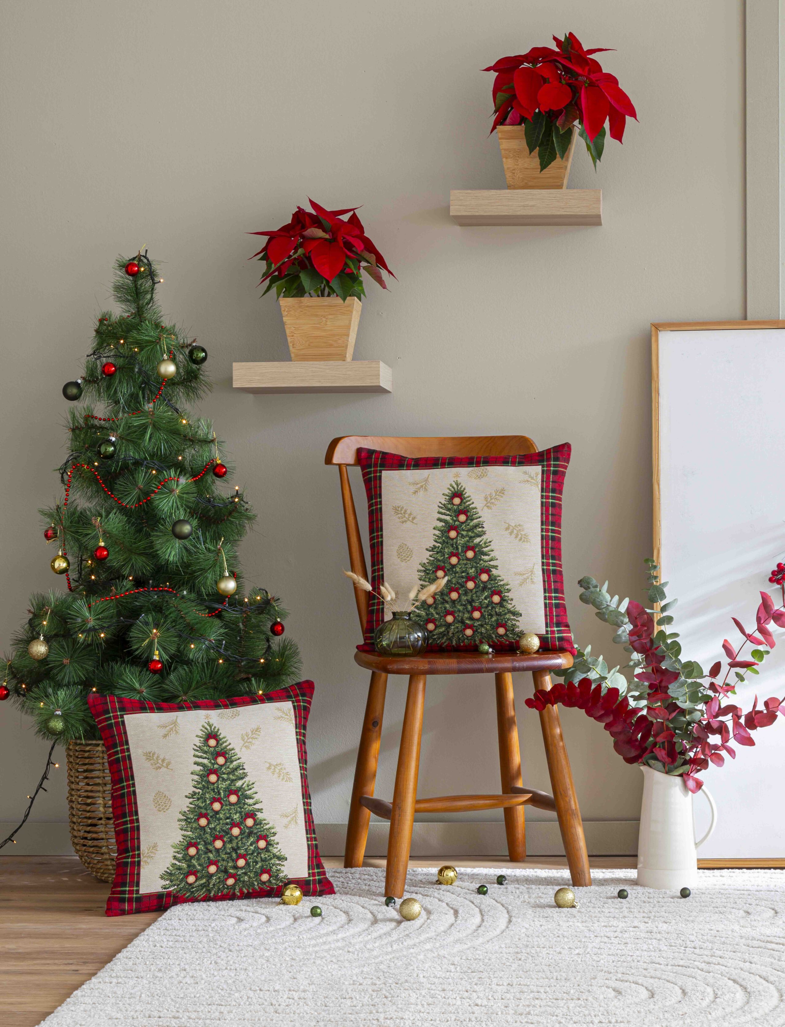 Jacquard cushion with Christmas Tree. 45x45 SAPIN