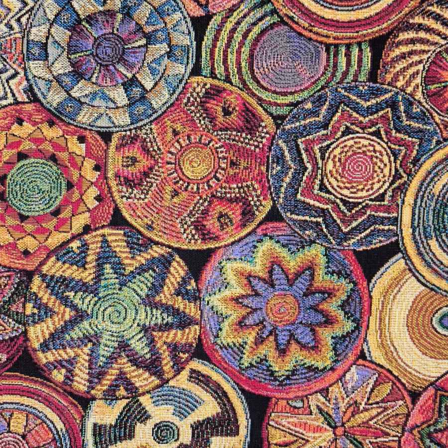 Tejido Jacquard SUMATRA con mandalas de varios colores. Ancho 140
