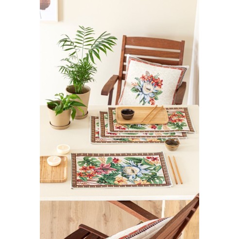 Set individual de mesa de tejido Jacquard  con flor fondo beig. 30x45 LOTUS.